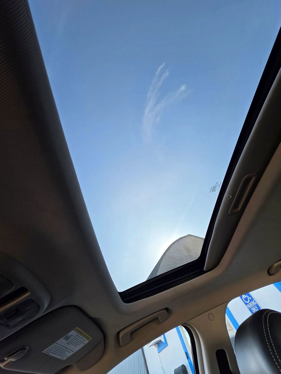 Used 2012 Ford Fusion SEL FWD image 16