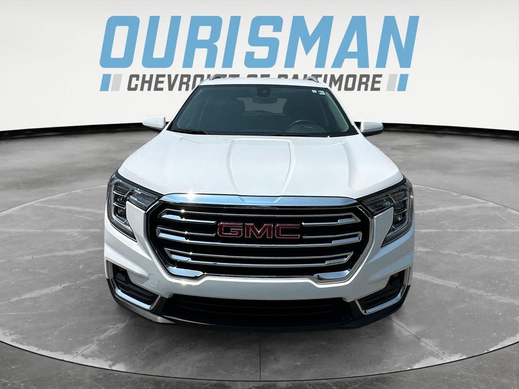 Used 2024 GMC Terrain SLT AWD/4WD image 8