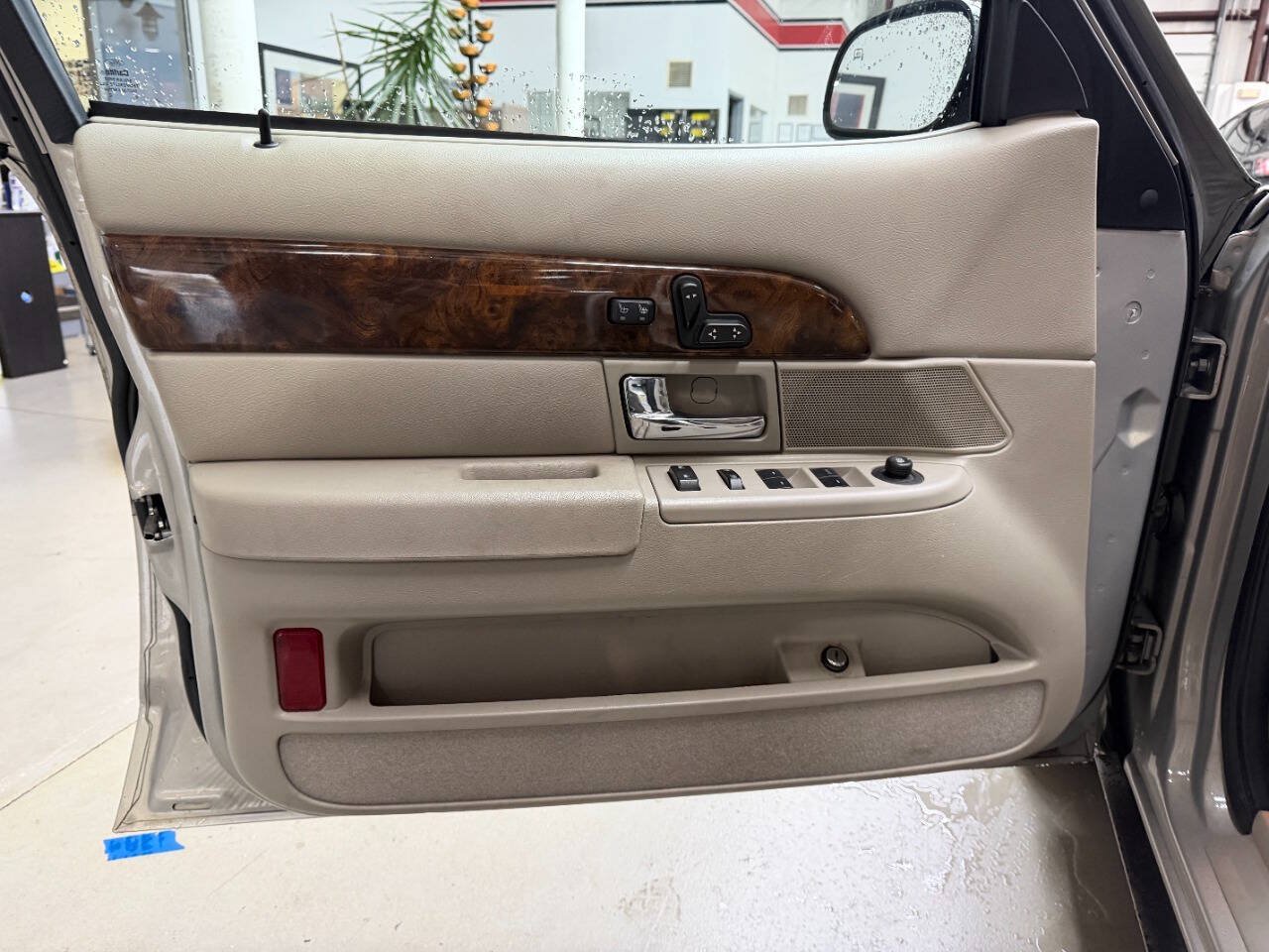 Used 2010 Mercury Grand Marquis LS RWD image 10