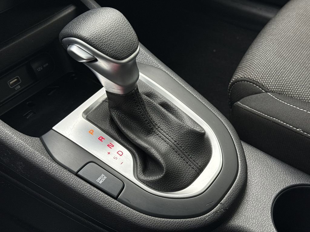 Used 2022 Kia Forte LXS image 21