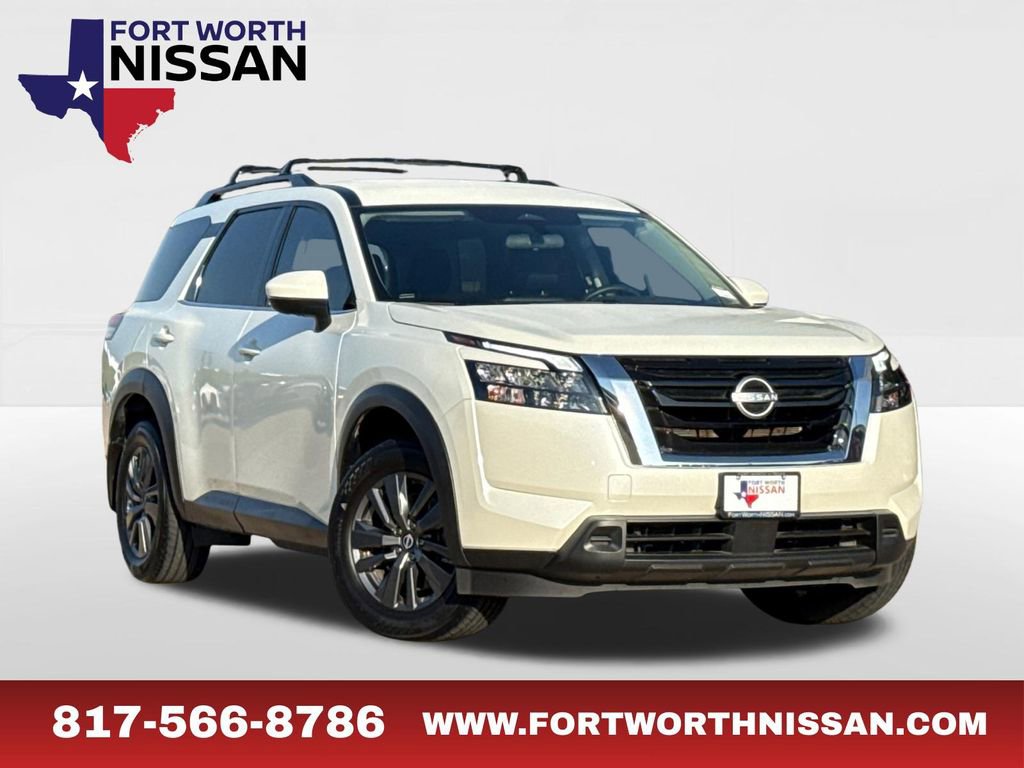 Used 2023 Nissan Pathfinder SV image 1