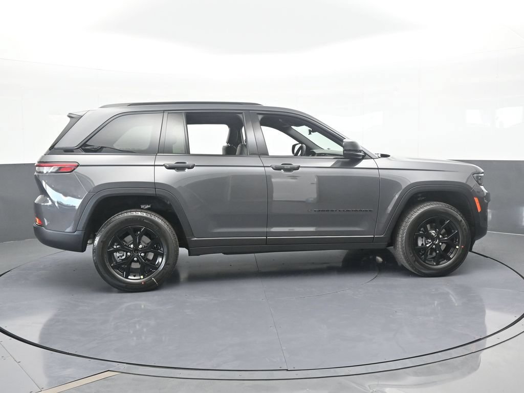 New 2025 Jeep Grand Cherokee Altitude AWD/4WD image 7