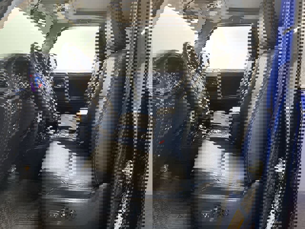 Used 2016 Toyota 4Runner SR5 Premium image 12