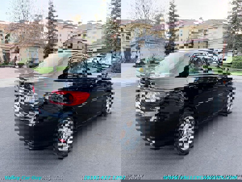 Used 2013 Toyota Corolla LE w/ Premium Pkg FWD image 4