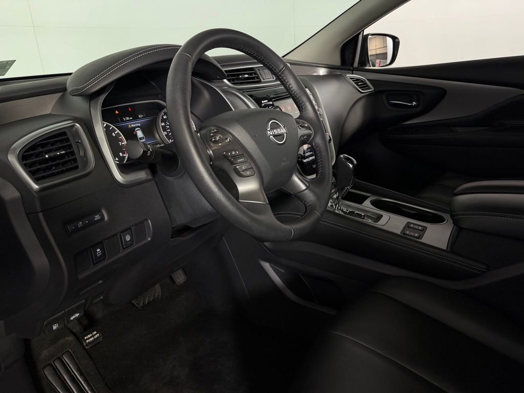 Used 2024 Nissan Murano SV w/ SV Midnight Edition Package image 19
