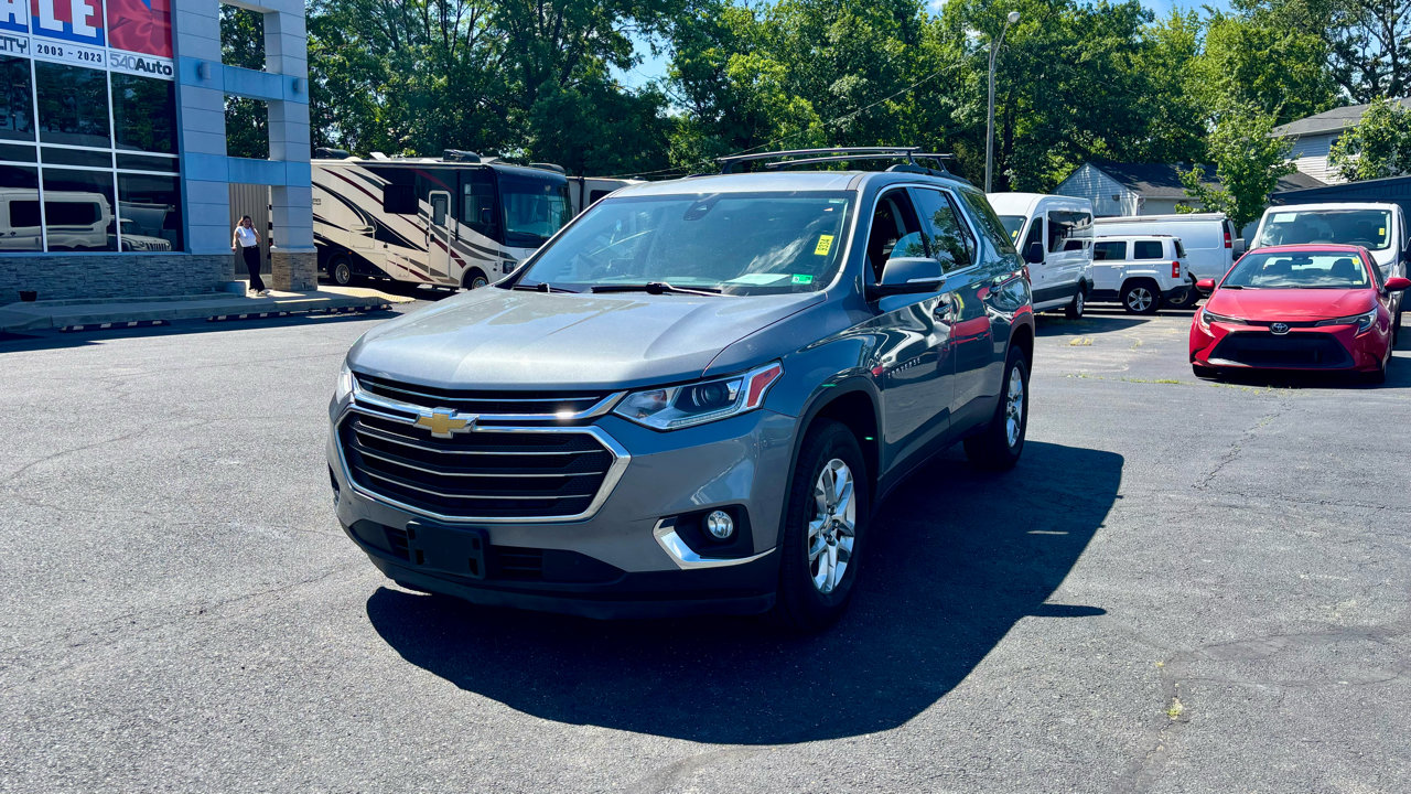 Used 2020 Chevrolet Traverse LT w/ LPO, Cargo Package image 2