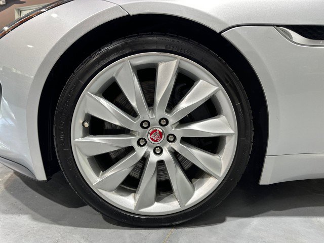 Used 2015 Jaguar F-TYPE S RWD image 6