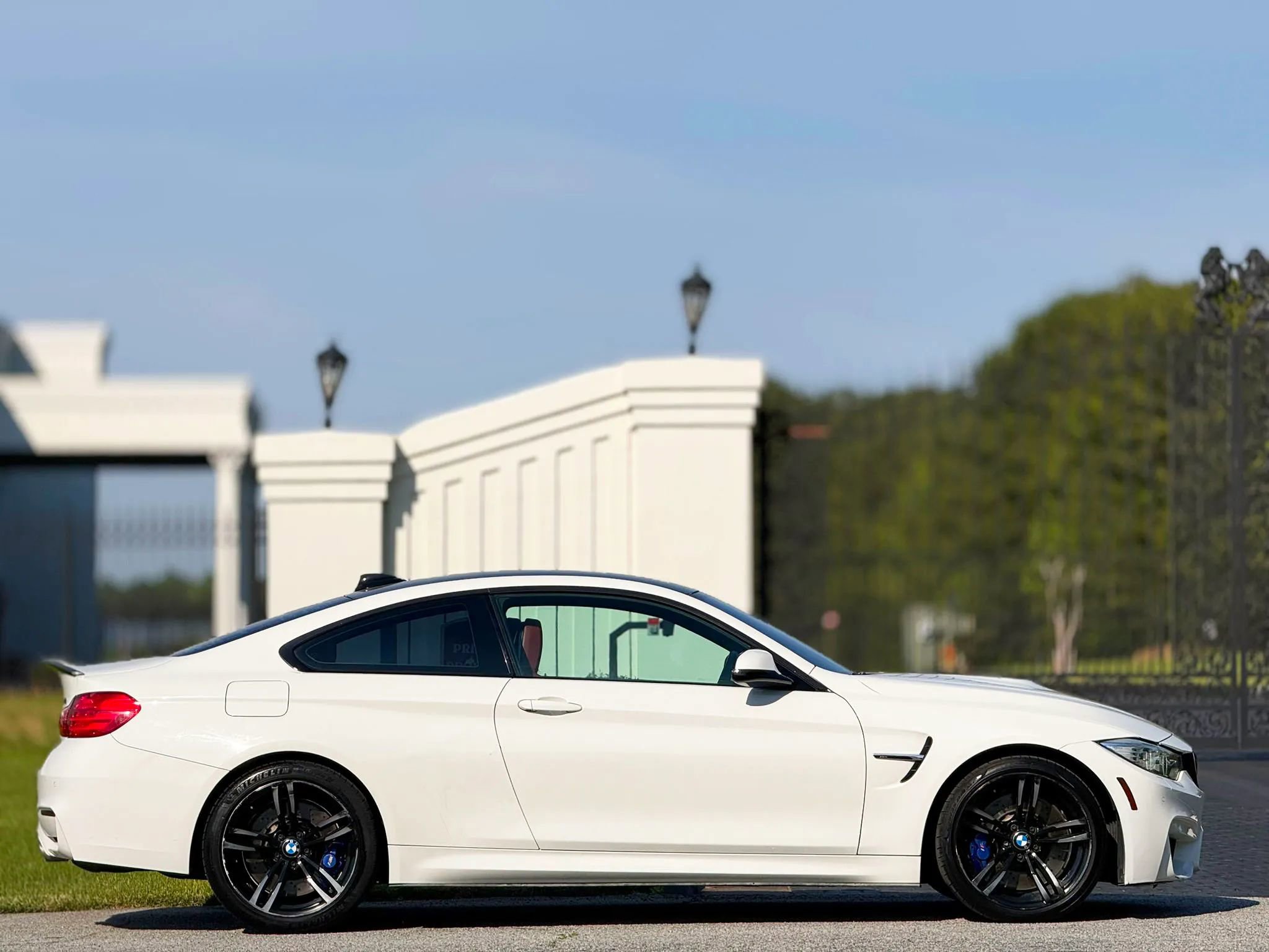 Used 2016 BMW M4 Coupe RWD image 6