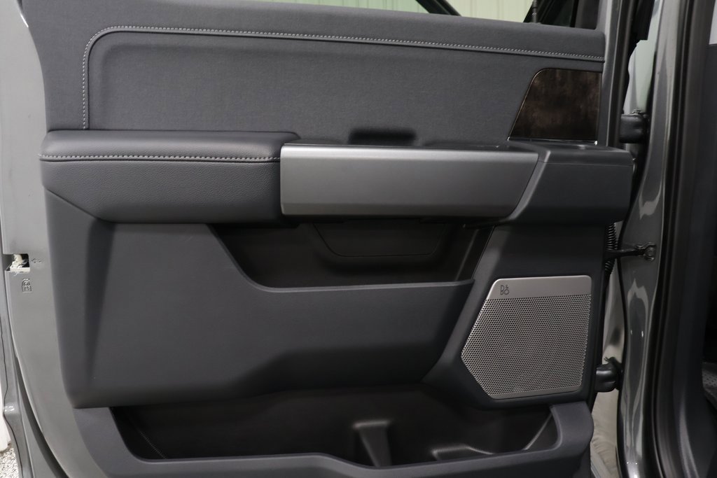 New 2026 Ford F350 Lariat image 24