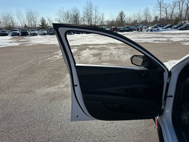 Used 2025 Hyundai Elantra N image 23