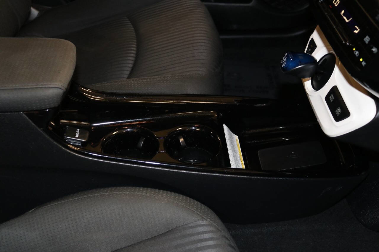 Used 2018 Toyota Prius Three image 48