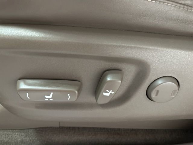 Used 2014 Lexus GX 460 Luxury w/ Preferred Accessory Package image 28