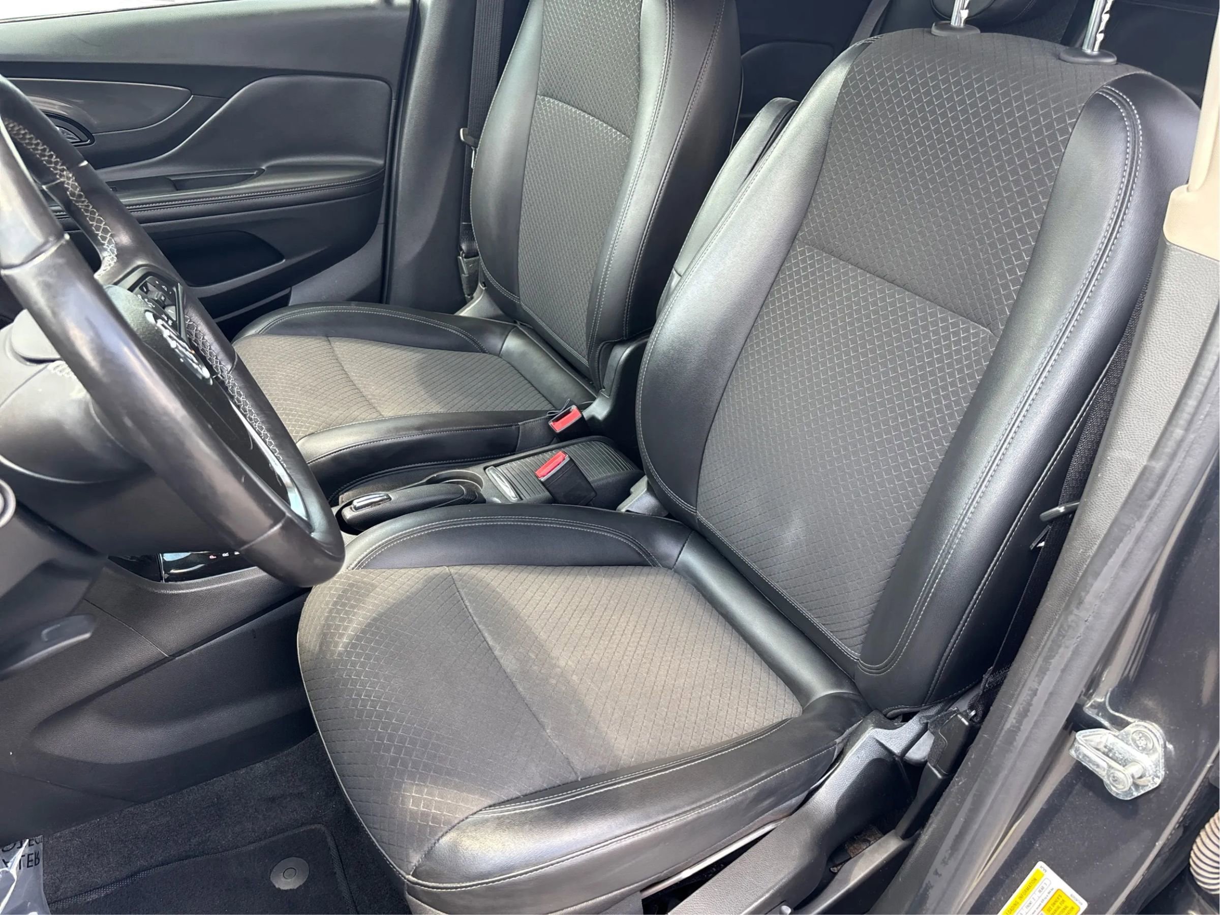 Used 2018 Buick Encore Preferred image 13