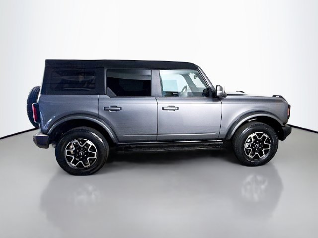 Used 2023 Ford Bronco Outer Banks AWD/4WD image 11