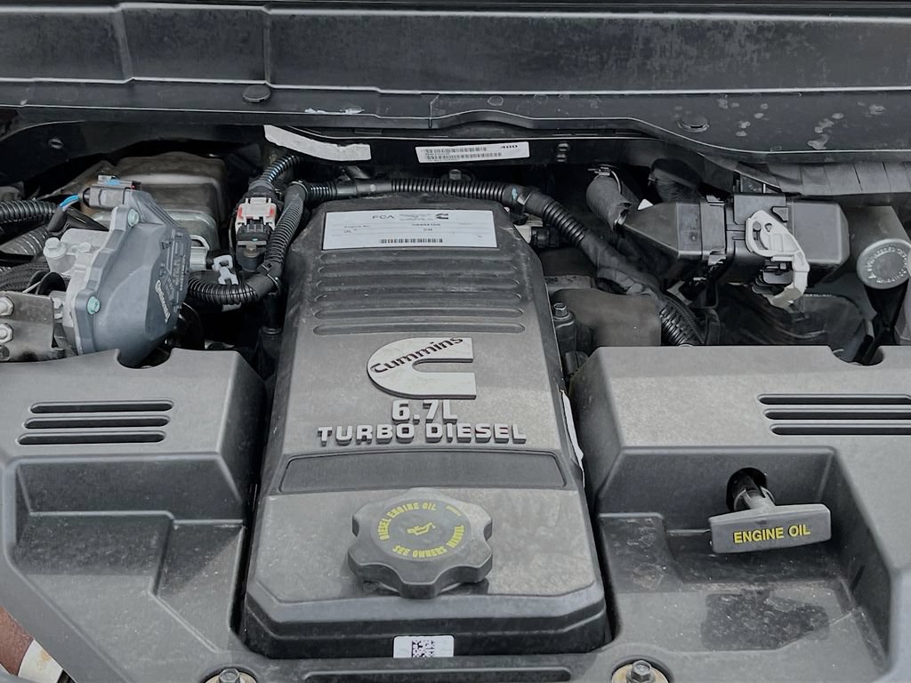 Used 2020 RAM 2500 Laramie w/ Chrome Appearance Group AWD/4WD image 29