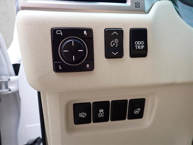 Used 2011 Lexus GX 460 Premium AWD/4WD image 17