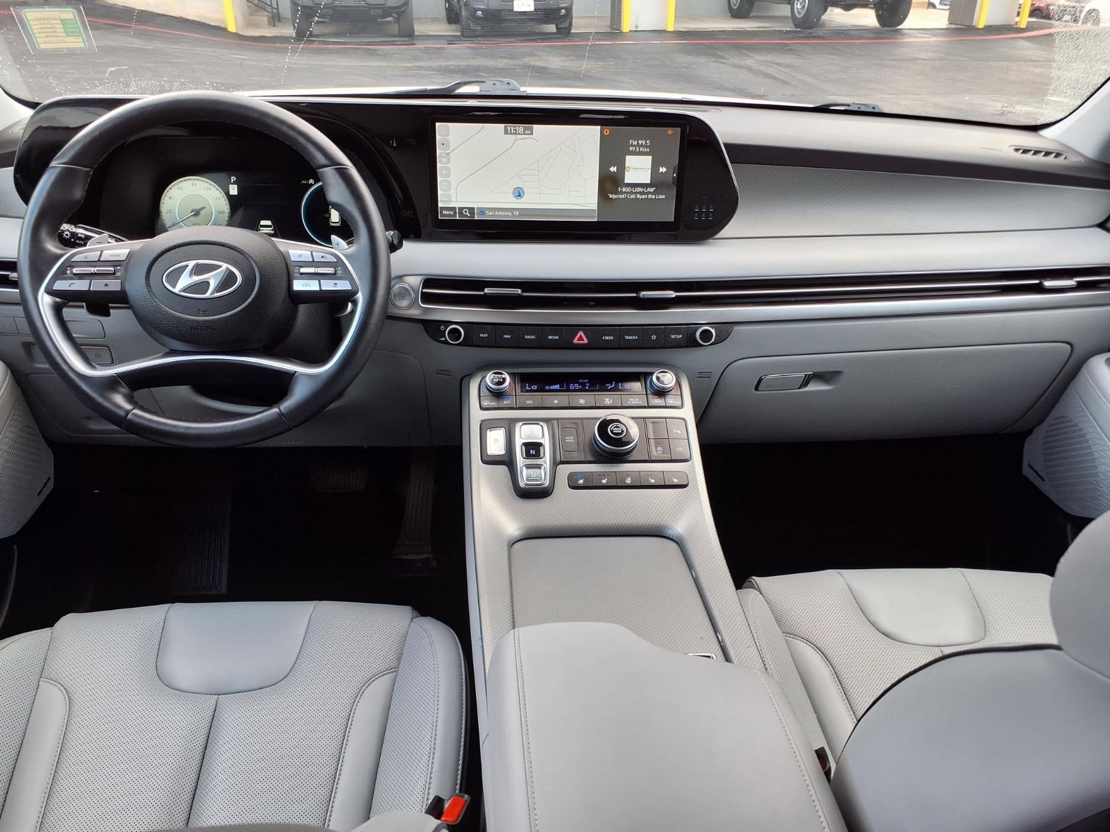 Used 2024 Hyundai Palisade SEL FWD image 12