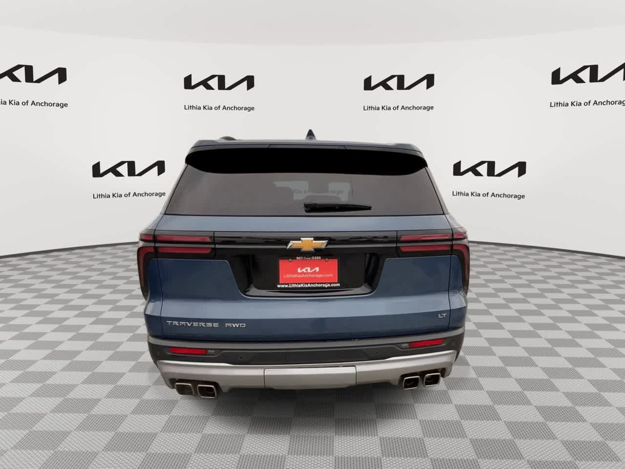 Used 2024 Chevrolet Traverse LT w/ LPO, Floor Liner Package AWD/4WD image 8
