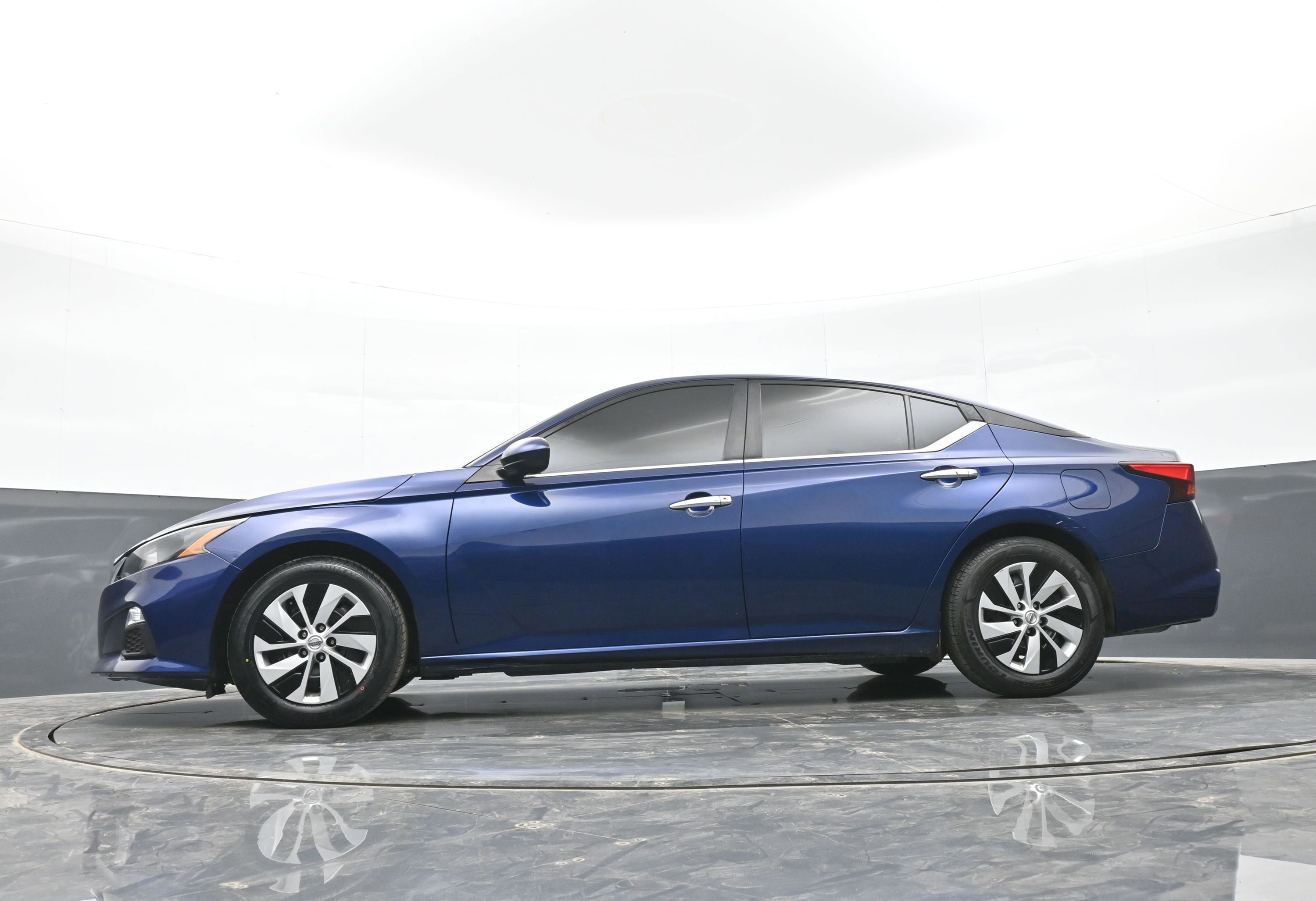 Used 2022 Nissan Altima 2.5 S FWD image 43