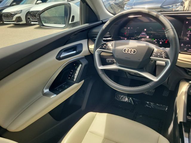 Certified 2025 Audi Q5 Premium w/ Convenience Package AWD/4WD image 13