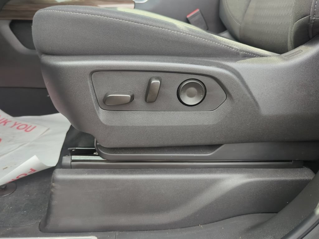 Certified 2025 Chevrolet Silverado 1500 RST w/ Convenience Package II AWD/4WD image 21