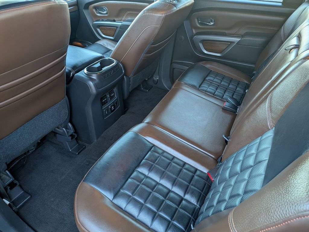 Used 2018 Nissan Titan Platinum Reserve AWD/4WD image 30