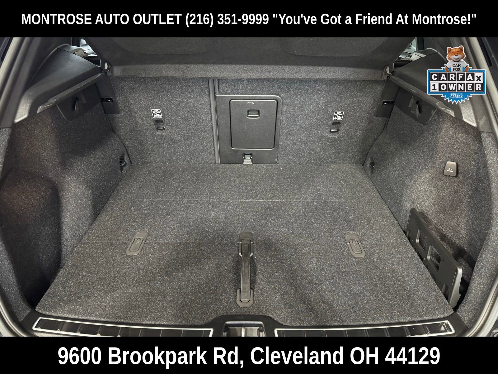 Used 2023 Volvo XC40 B5 Plus w/ Driver Assist Package image 40