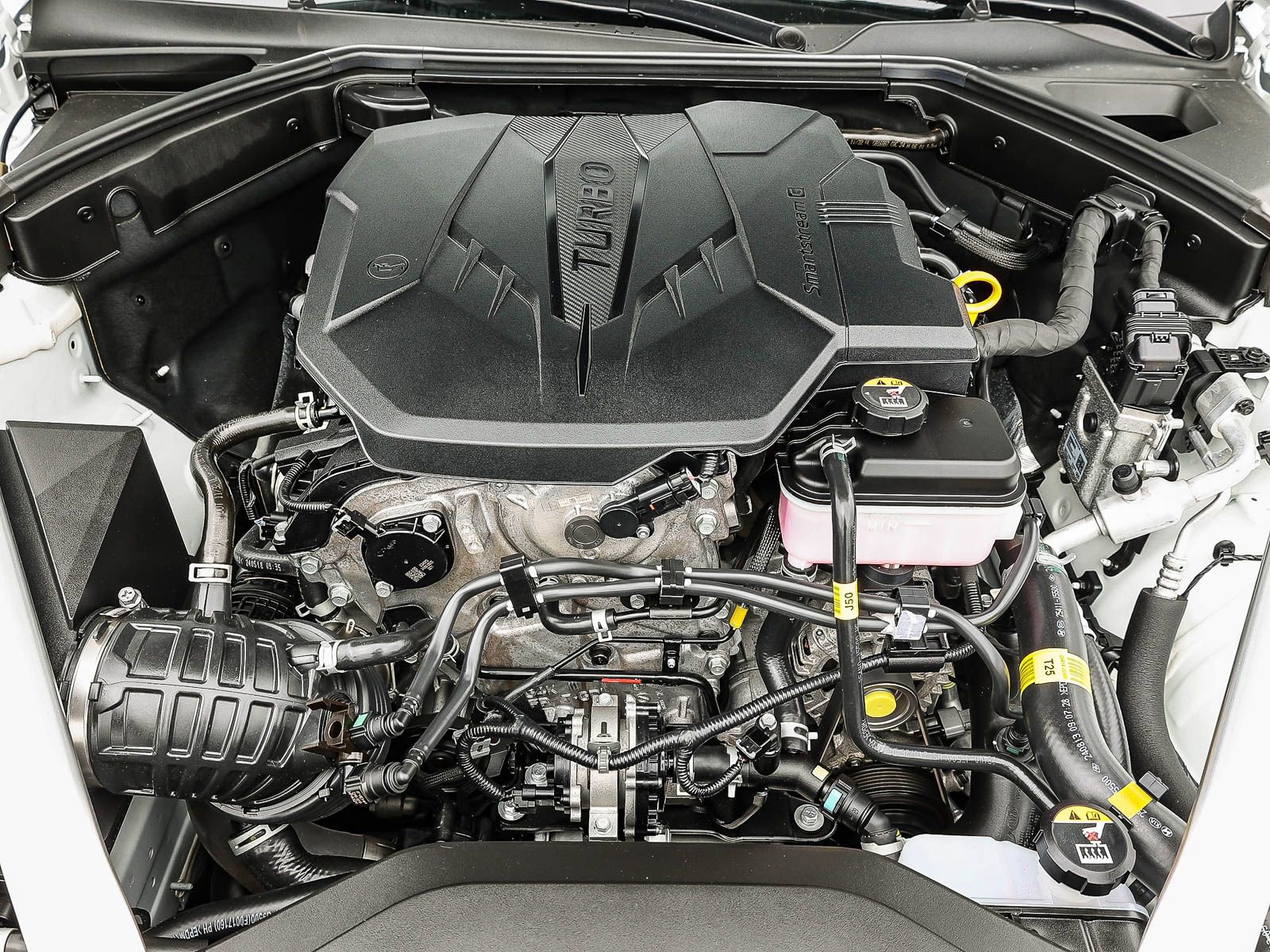 Used 2025 Genesis G70 2.5T AWD/4WD image 12