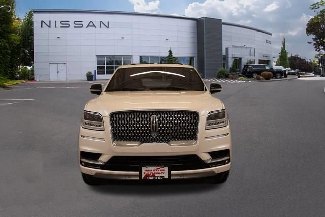 Used 2019 Lincoln Navigator Reserve w/ Cargo Package AWD/4WD image 7