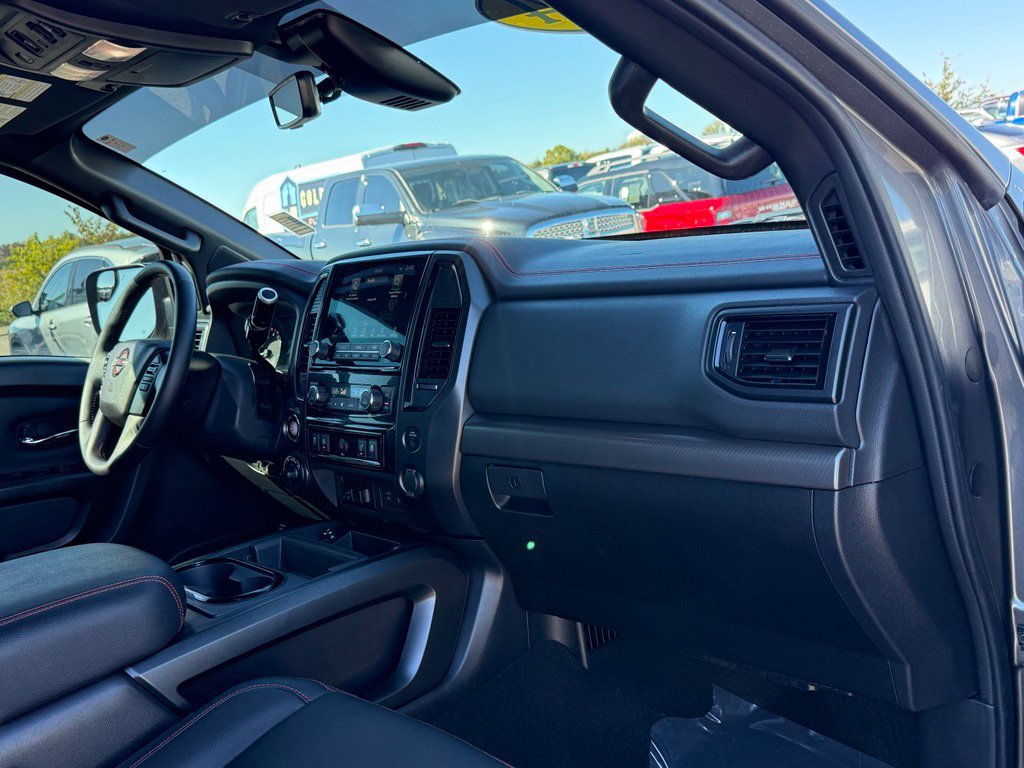 Used 2024 Nissan Titan PRO-4X w/ Pro-4x Convenience Package AWD/4WD image 26