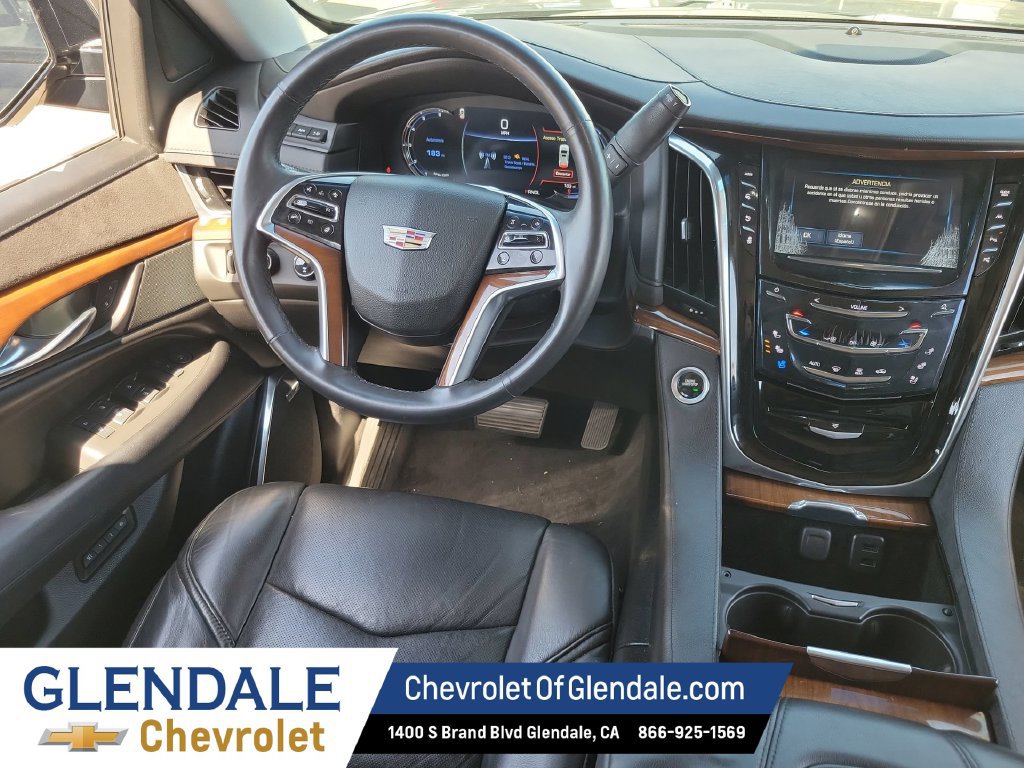 Certified 2017 Cadillac Escalade Luxury AWD/4WD image 15