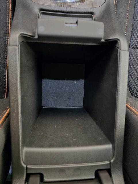 Used 2022 GMC Acadia AT4 w/ Trailering Package AWD/4WD image 26