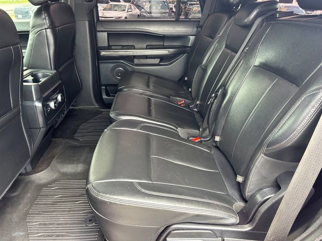 Used 2021 Ford Expedition XLT AWD/4WD image 16