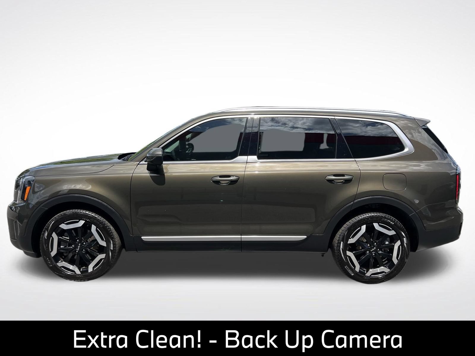 Used 2025 Kia Telluride EX w/ EX Captain's Chair Package FWD image 8
