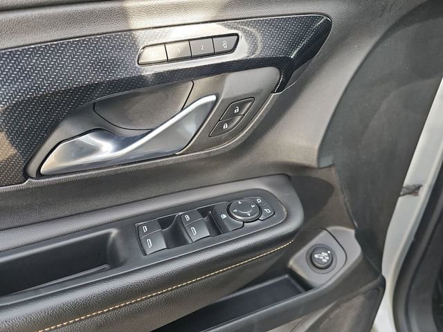 Used 2022 GMC Terrain AT4 w/ Tech Package image 21