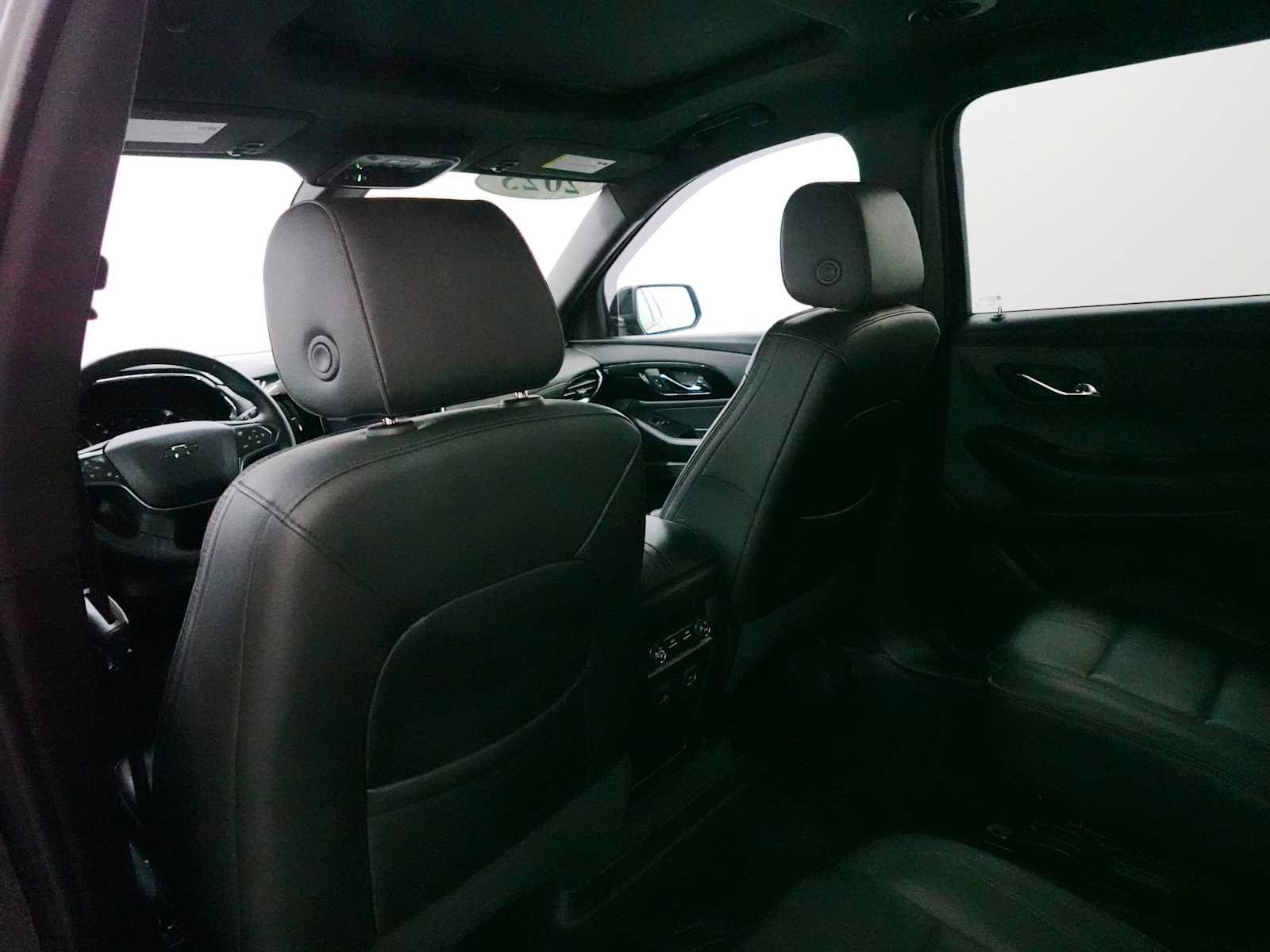 Used 2023 Chevrolet Traverse RS AWD/4WD image 29