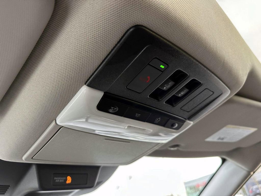 Certified 2025 Nissan Rogue Platinum w/ Tech Package image 38