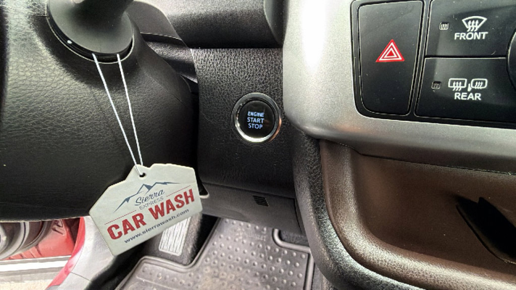 Used 2014 Toyota Highlander XLE AWD/4WD image 17