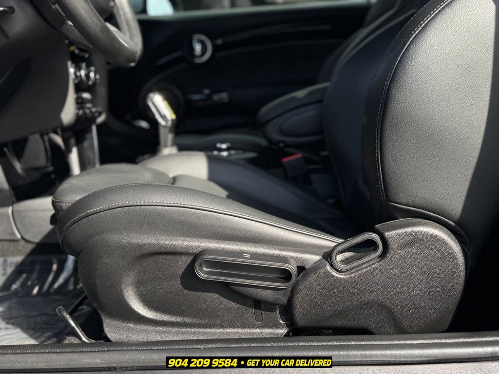 Used 2022 MINI Cooper SE w/ Driver Assistance Package FWD image 17