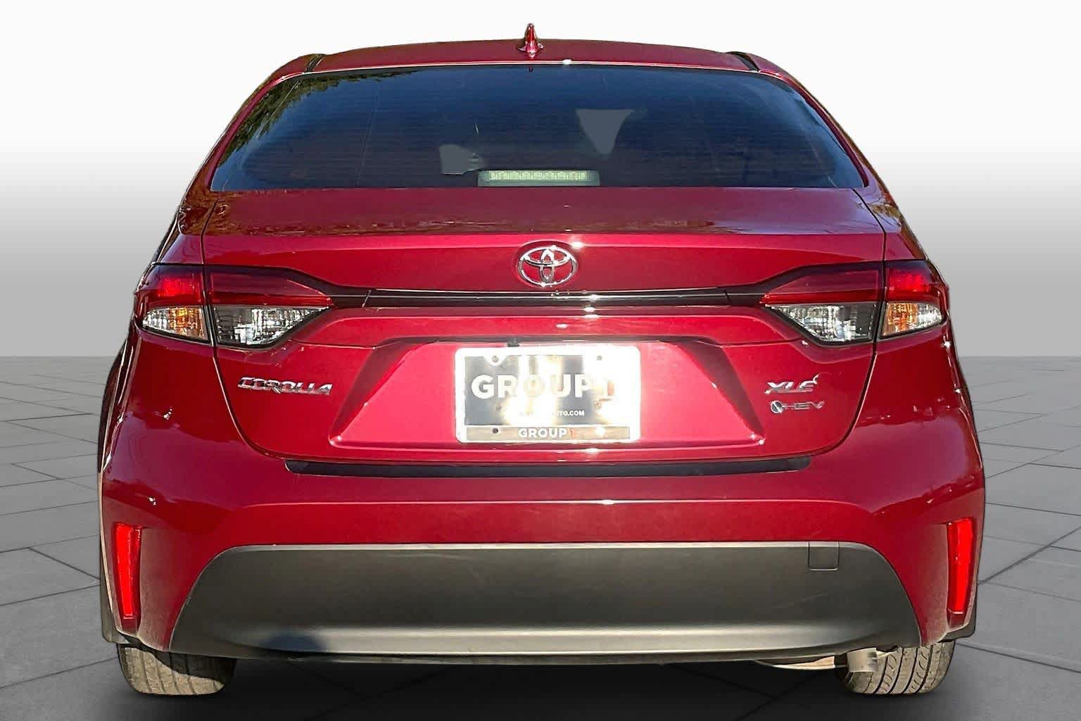 Used 2026 Toyota Corolla XLE FWD image 4