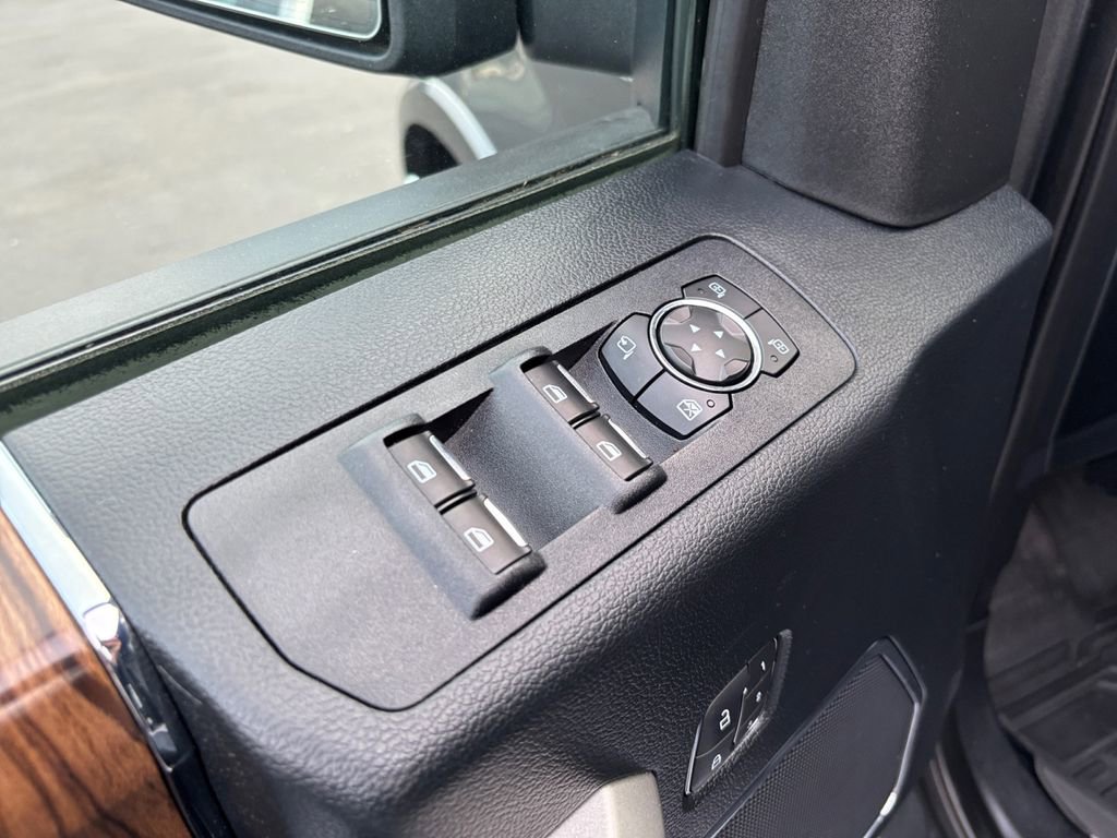 Used 2019 Ford F150 Lariat w/ Equipment Group 502A Luxury image 25