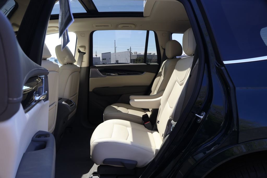 Used 2025 Cadillac XT6 Premium Luxury w/ Technology Package image 49