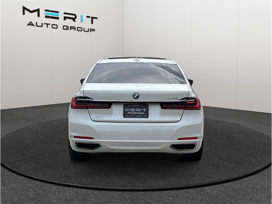 Used 2021 BMW 740i RWD image 8