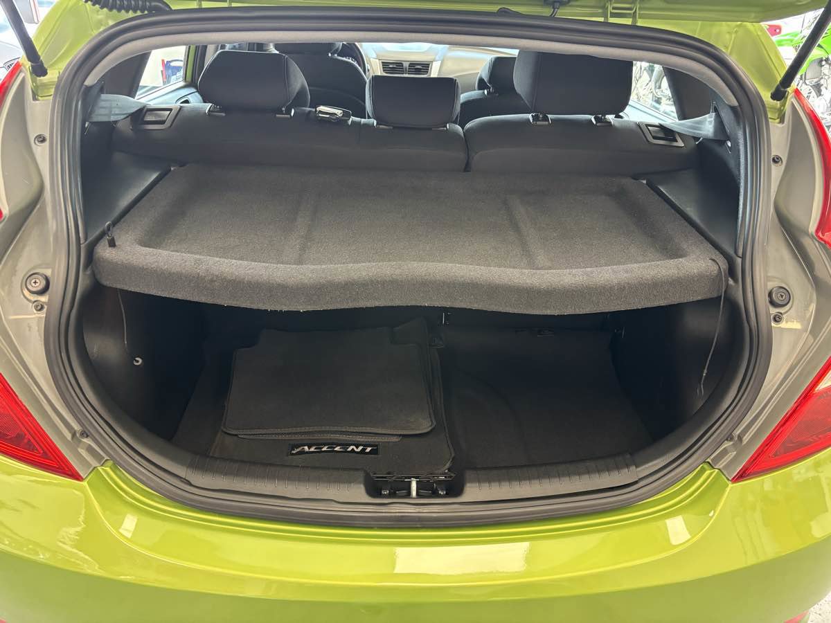 Used 2012 Hyundai Accent GS image 13