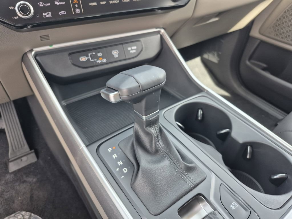 New 2026 Kia Carnival FWD image 9