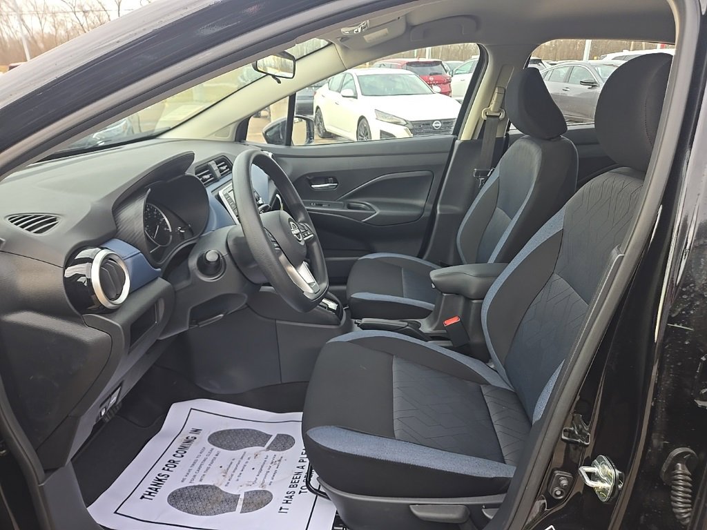 New 2025 Nissan Versa SV w/ Trunk Package image 9