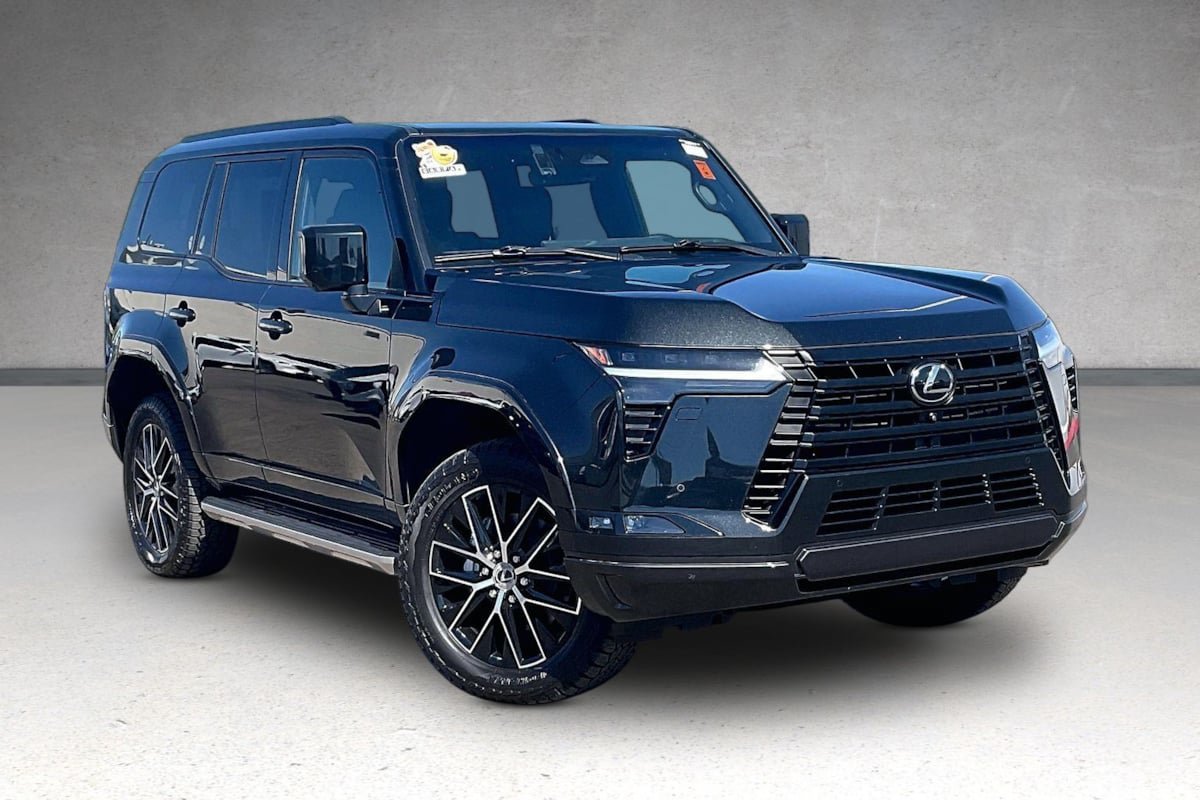 Used 2024 Lexus GX 550 w/ Accessory Package (Z1) AWD/4WD image 9