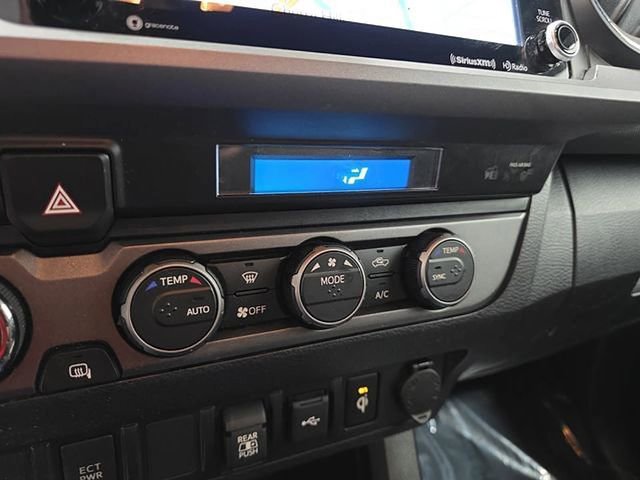 Used 2023 Toyota Tacoma TRD Sport image 23