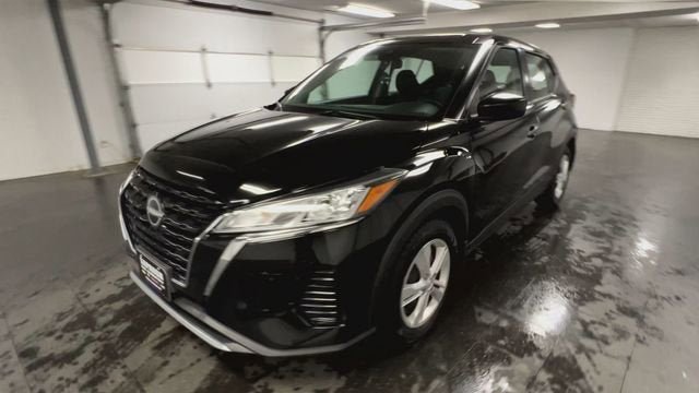 Used 2024 Nissan Kicks S FWD image 4