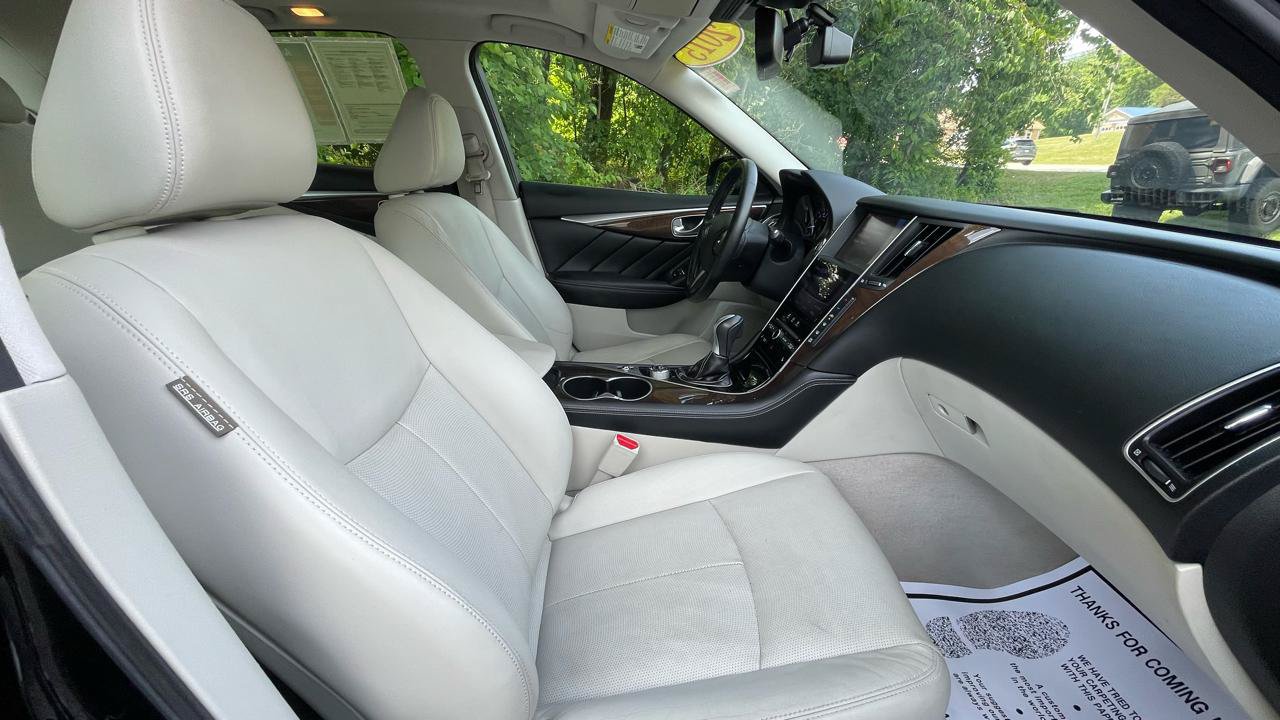 Used 2015 INFINITI Q50 Premium w/ Technology Package AWD/4WD image 29
